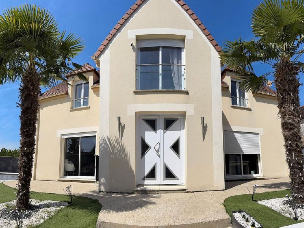 Maison Contemporaine 8 mn de sens