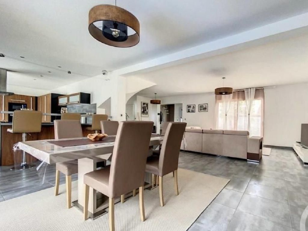 image du bien immobilier Maison Contemporaine 8 mn de sens